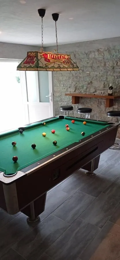Villa Zoro With A Lovely Garden And A Private Pool In The Middle Of Istria パジン クロアチア